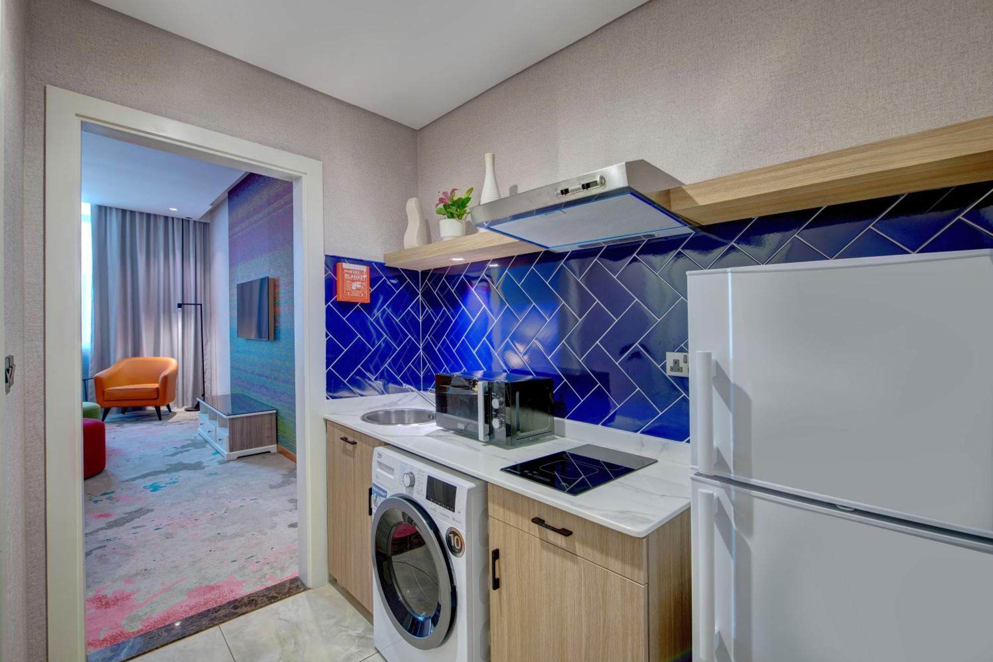 La Quinta By Wyndham Al Wahda 4*