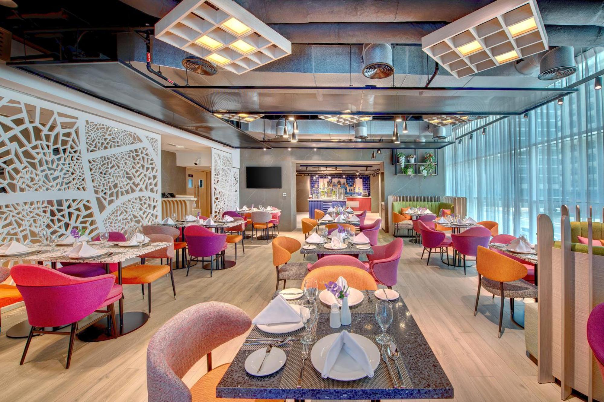 Hotel La Quinta By Wyndham Al Wahda